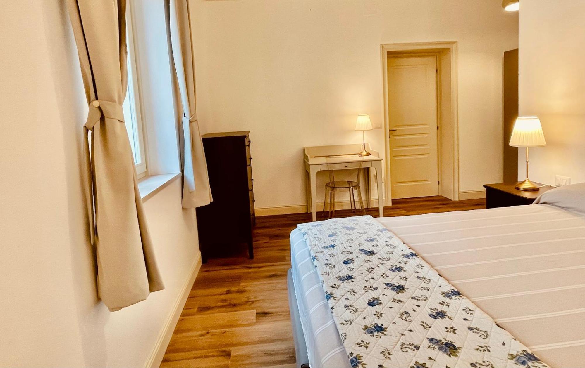 Отель Palazzo Pitagora Таранто Экстерьер фото